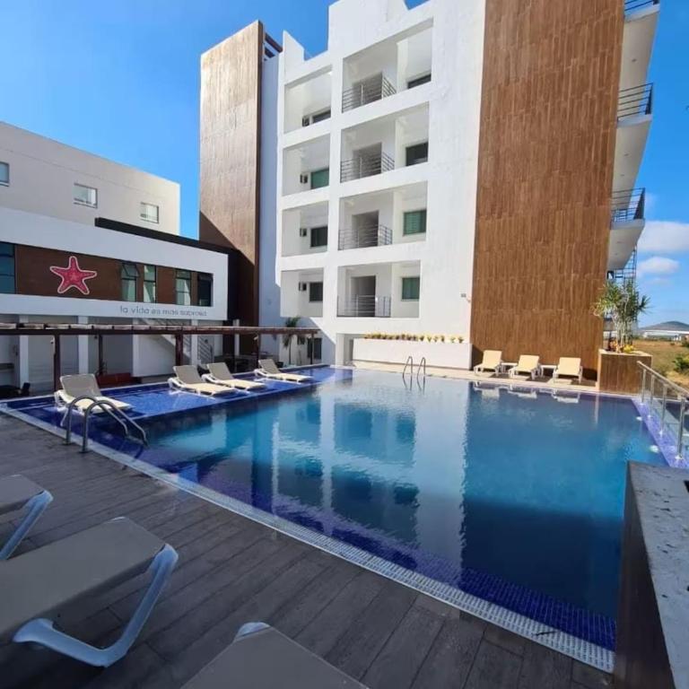Comodo, espacioso, alberca, asador y amenidades - Apartamento de 2 dormitorios - 68