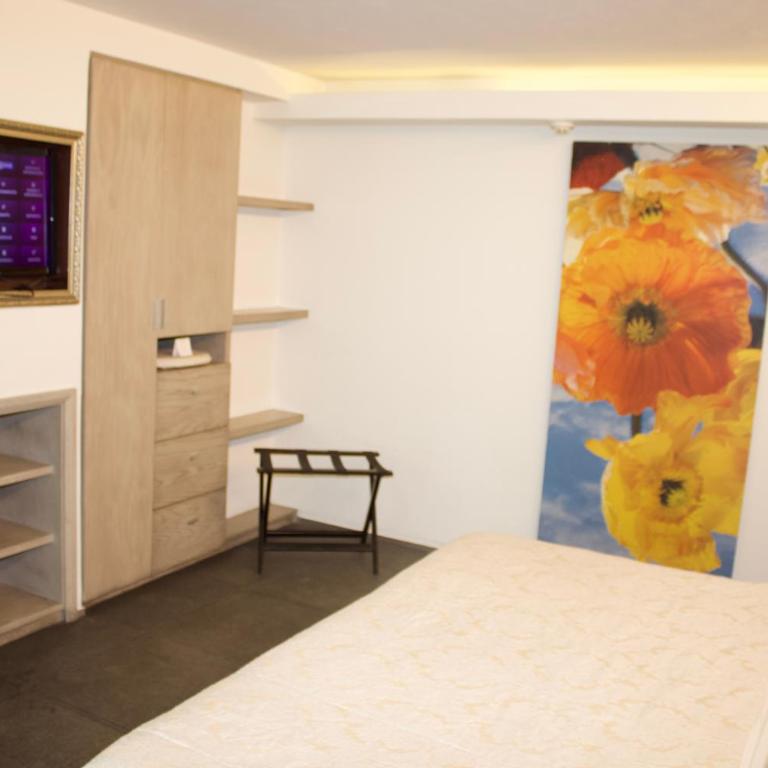 Suites Contempo - Suite con balcón - 4