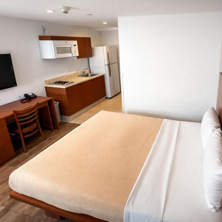 Extended Suites Monterrey Aeropuerto - Suite con cama grande - 14