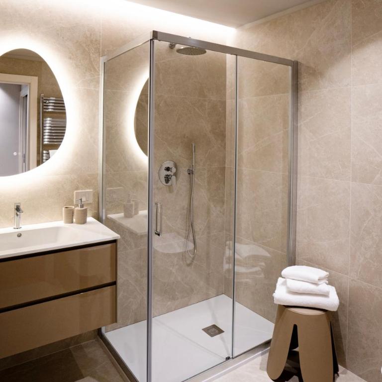 The Corner Bergamo Elegant Apartments - Superior One-Bedroom Apartment with Balcony - 2