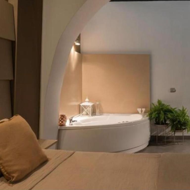 Trastevere Suites - Suite Deluxe con Vasca Idromassaggio - 1