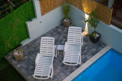 Summer House with Heated Swimming Pool - Appartement avec Piscine - 22