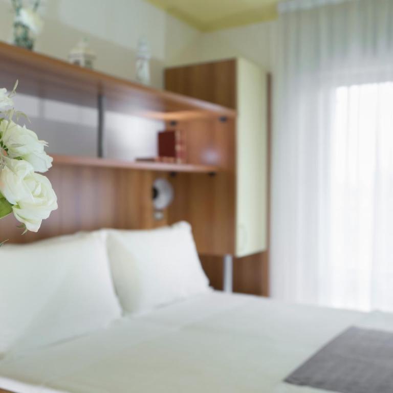 Hotel Buona fortuna - Camera Comfort - 4
