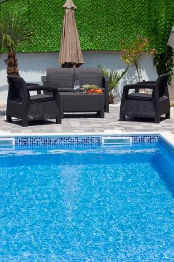 Summer House with Heated Swimming Pool - Appartement avec Piscine - 11