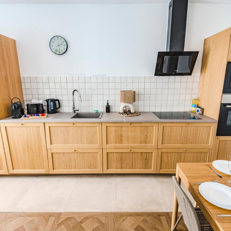Le Grand Talleyrand - 15 voyageurs - Centre - Apartment - 22