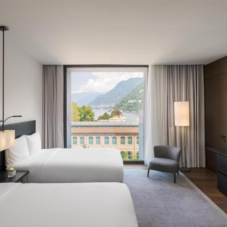 Hilton Lake Como - Camera Premium Doppia con Letti Singoli con Vista Lago - 1