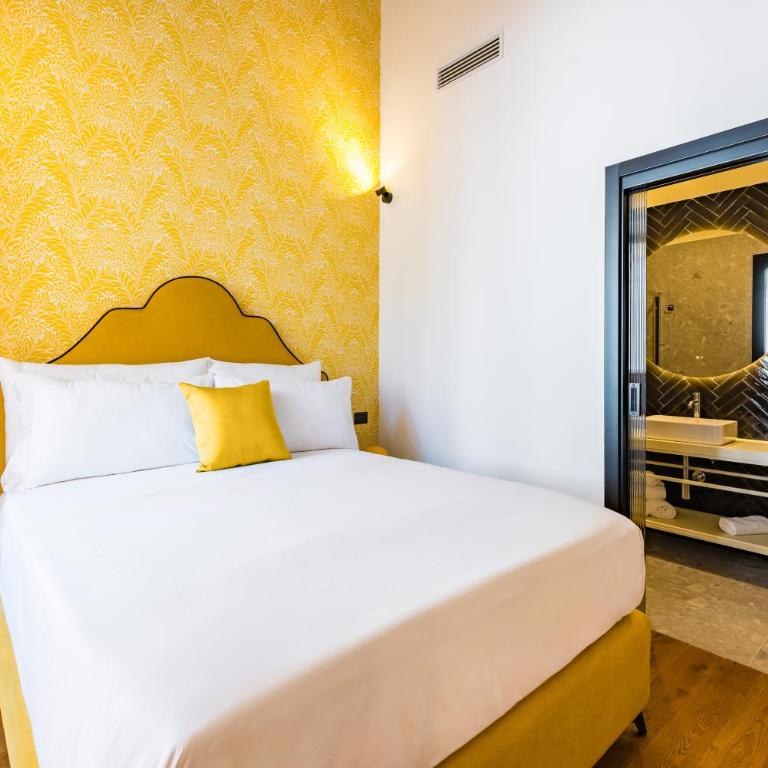 Dimora Latilla by Napoliapartments - Camera Matrimoniale - 1