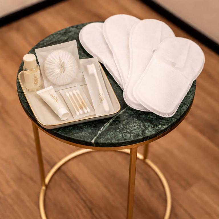 Aura Luxury Suites - Camera Matrimoniale con Bagno Privato - 3