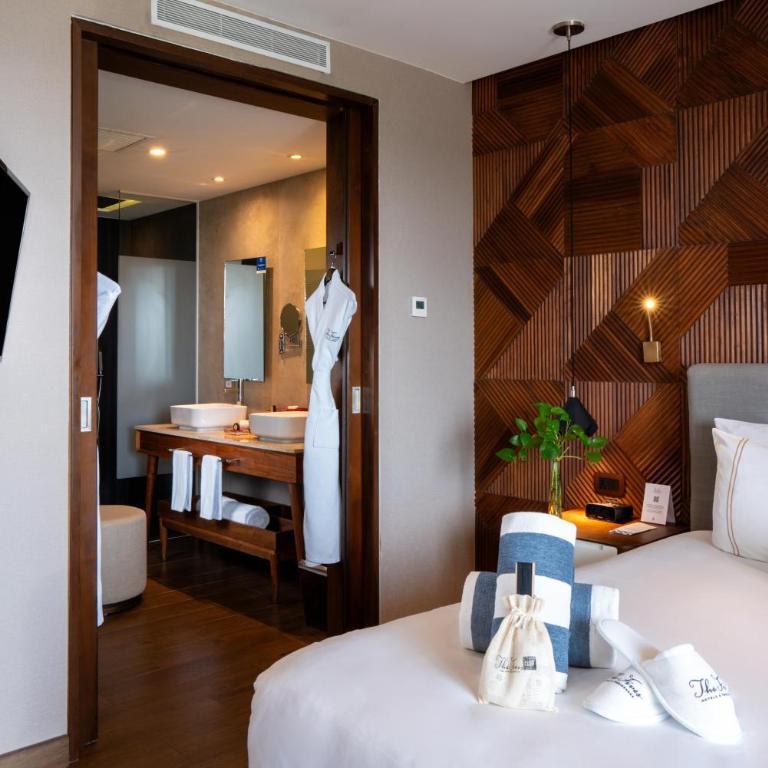The Fives Downtown Hotel & Residences, Curio Collection by Hilton - Suite King 1 Chambre avec Vue Partielle sur l'Océan - 5