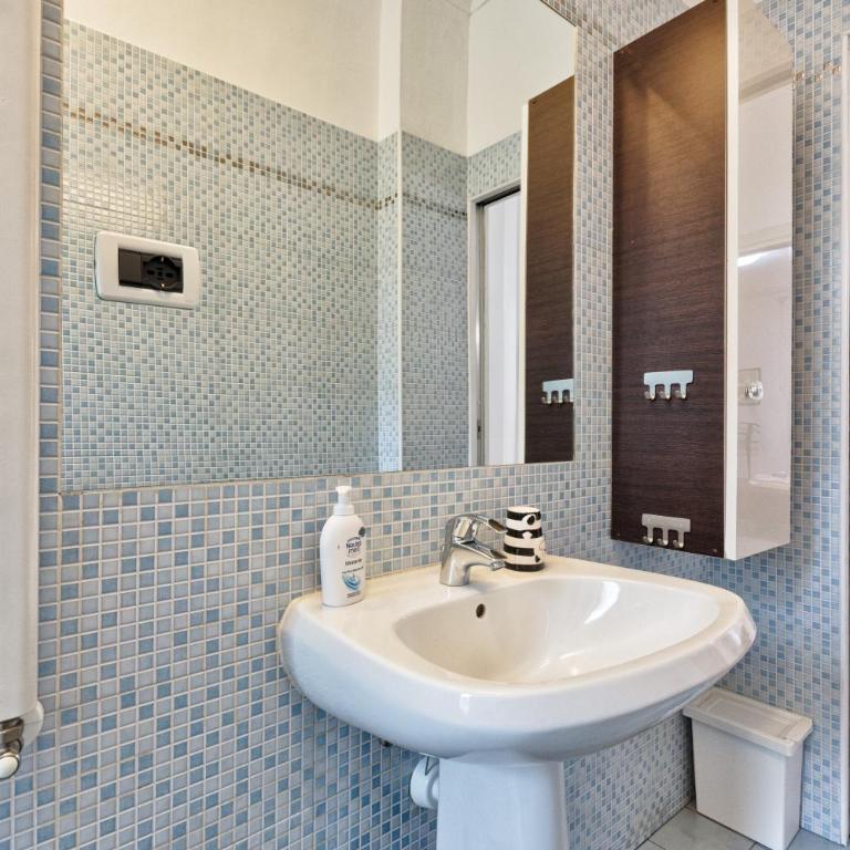 Apartment Silvia-Metro Rivoli&Free Private Parking - Apartment - Ground Floor - 12