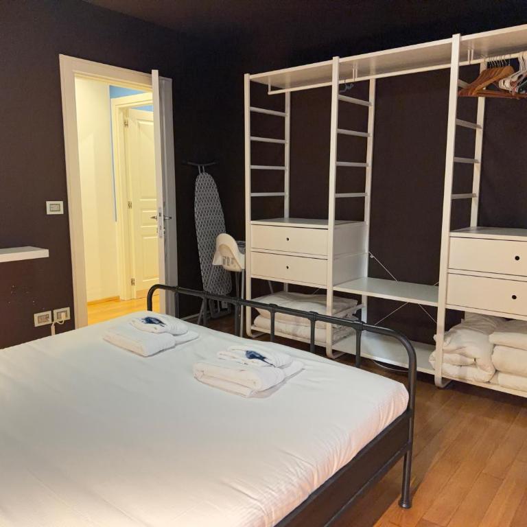10' Piazza Erbe, Elegance in the Heart of Verona - Appartamento con 2 Camere da Letto e Vista Fiume - 18