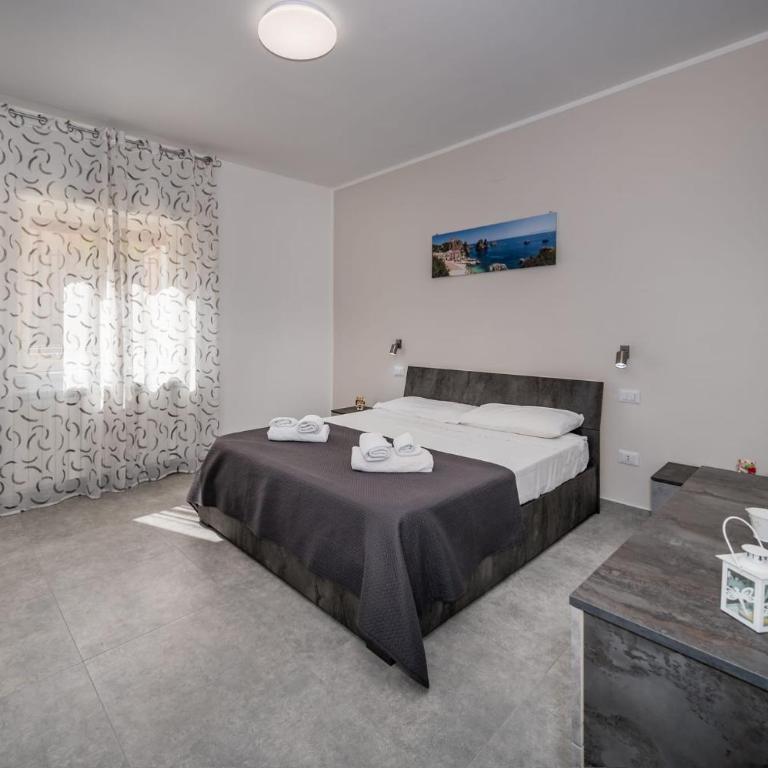 Golden House - Appartamento con 2 Camere da Letto - 8