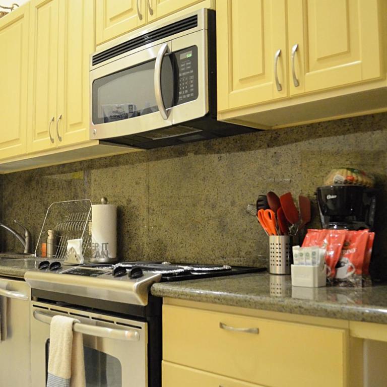 Beautiful PH, Private Beach,3 Beds,5 mins from CSL - Apartamento de 2 dormitorios - 10