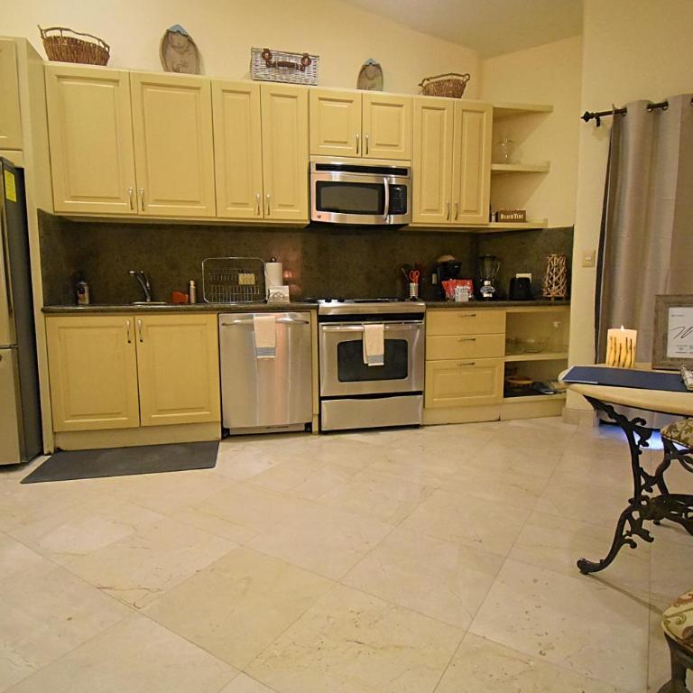 Beautiful PH, Private Beach,3 Beds,5 mins from CSL - Apartamento de 2 dormitorios - 22