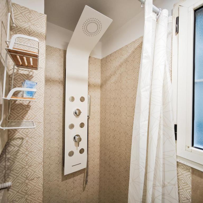 Amazing House - Appartamento con 1 Camera da Letto - 14