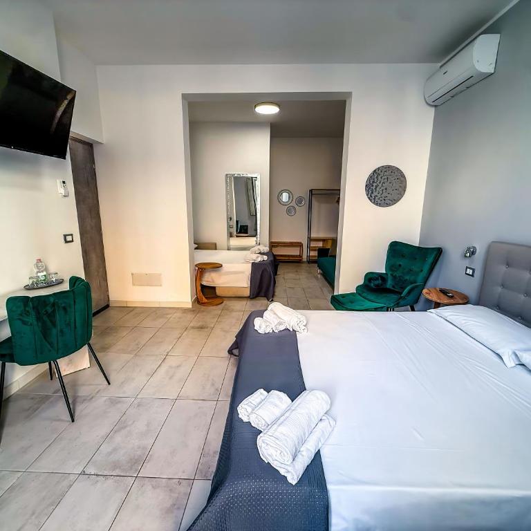 Yllen Rooms - Camera Quadrupla Deluxe - 6