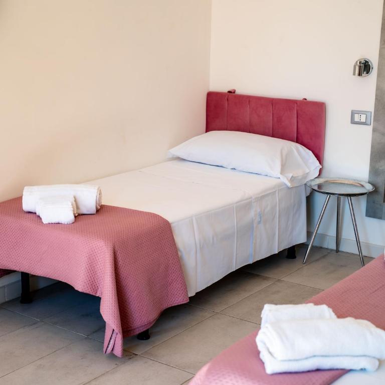 Yllen Rooms - Camera Tripla - 8
