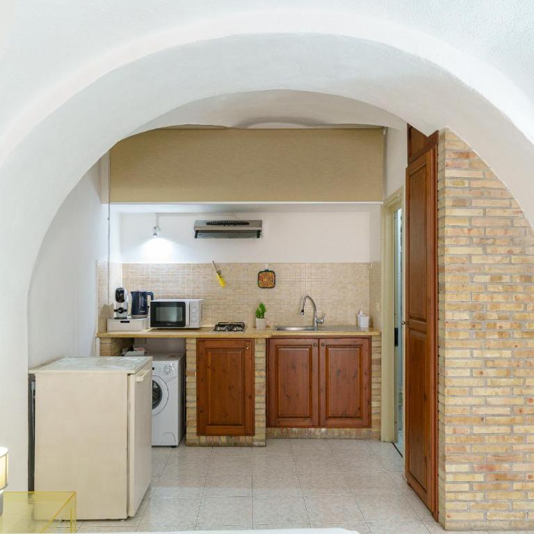 Little Nice Apartment - One-Bedroom Apartment - 2