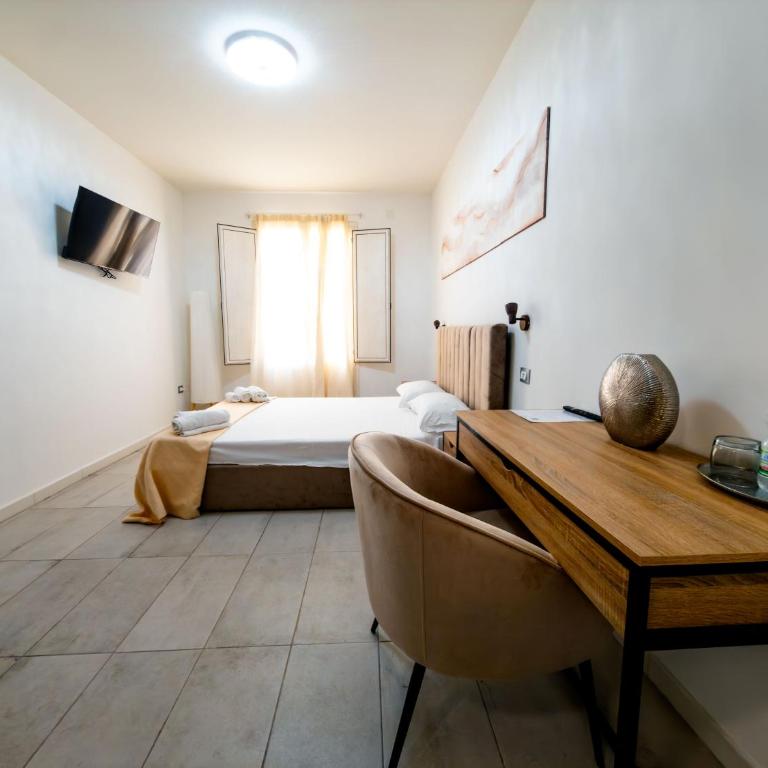 Yllen Rooms - Camera Matrimoniale con Bagno Privato - 13