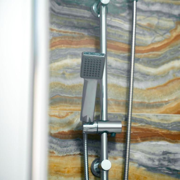 Yllen Rooms - Camera Matrimoniale con Bagno Privato - 3