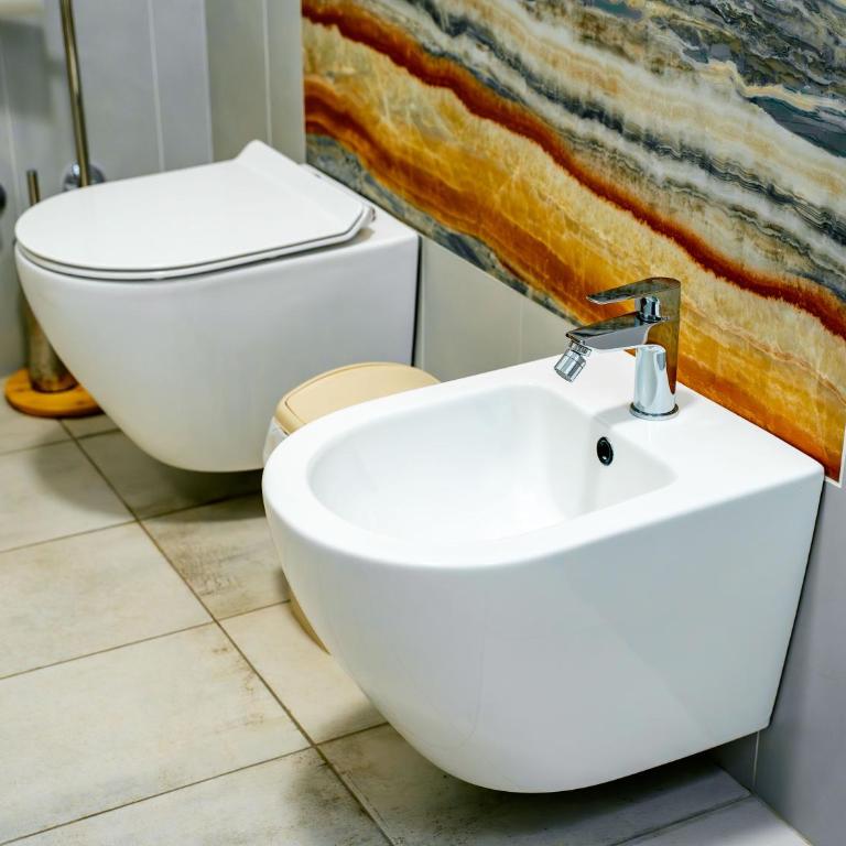 Yllen Rooms - Camera Matrimoniale con Bagno Privato - 18