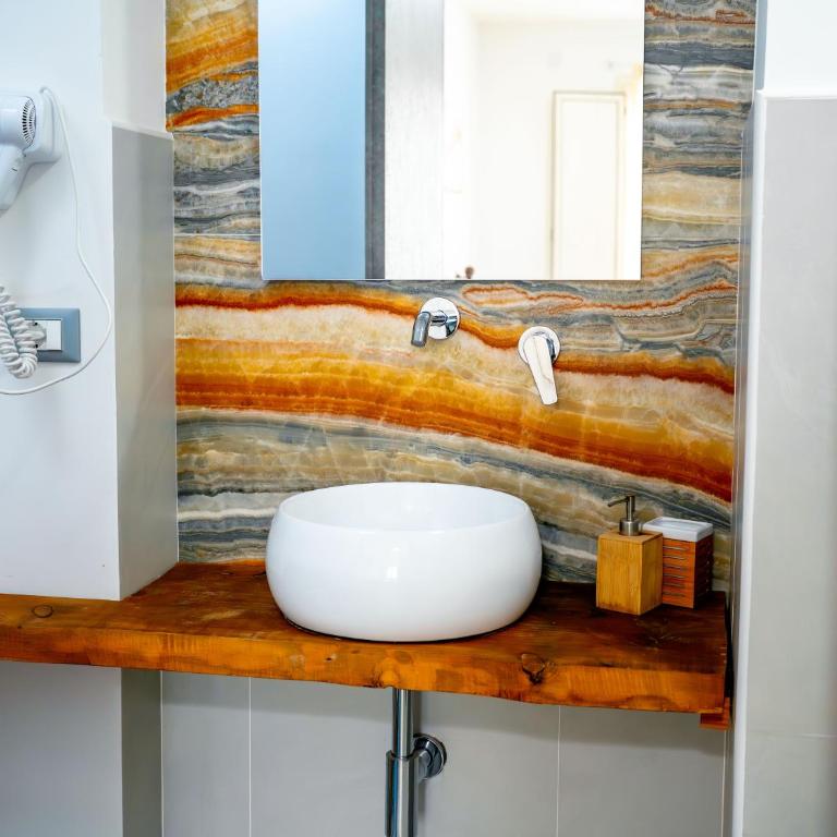 Yllen Rooms - Camera Matrimoniale con Bagno Privato - 15