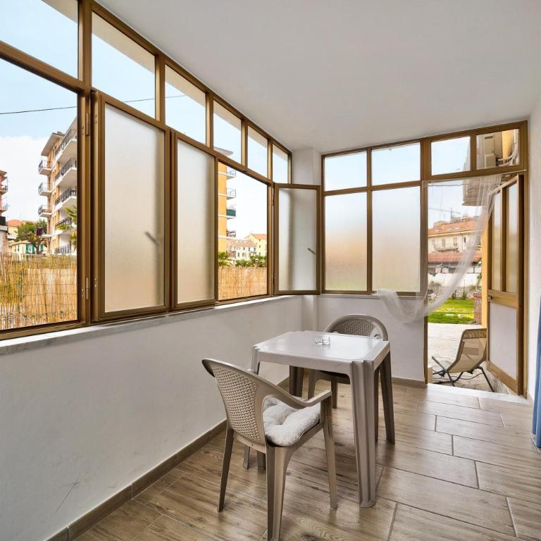 Il Gattino di Porto 1 - veranda - Appartamento con 1 Camera da Letto e Vista Giardino - 13