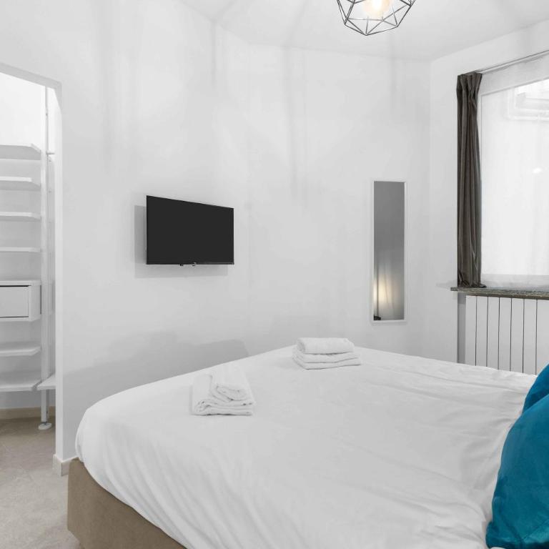 Spazioso appartamento con parcheggio privato in zona Navigli - Appartamento con 2 Camere da Letto - 16