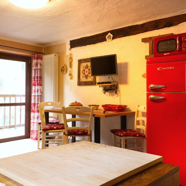 Maison Neige Et Soleil - One-Bedroom Apartment with Balcony and Mountain View - 63