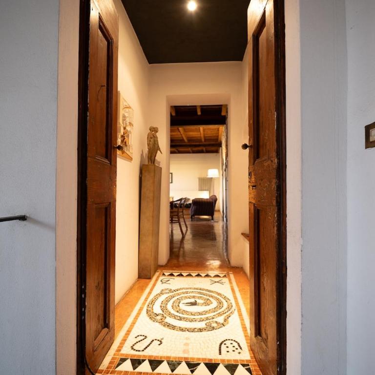 Studio d'Arte nel Cuore di Como - Appartamento con 1 Camera da Letto - 7