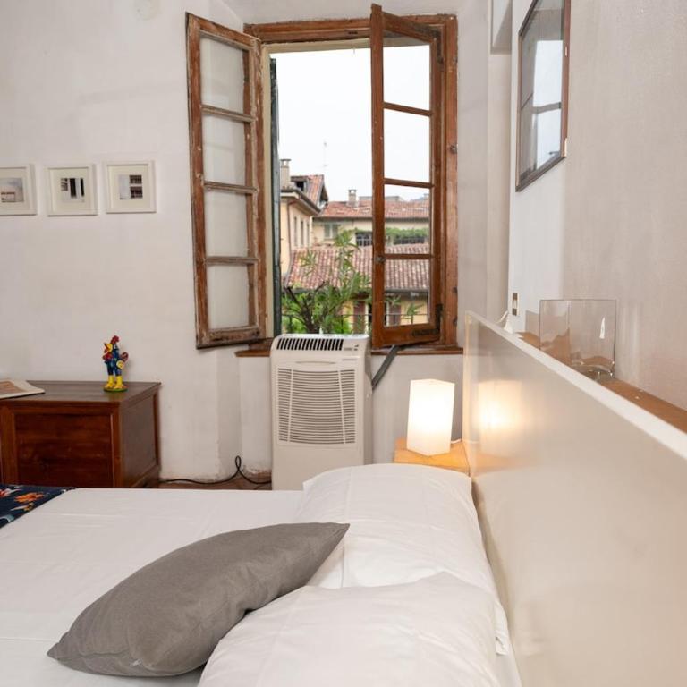 Studio d'Arte nel Cuore di Como - Appartamento con 1 Camera da Letto - 9
