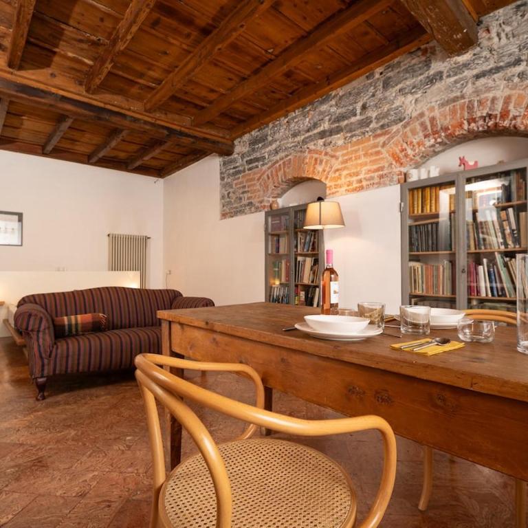 Studio d'Arte nel Cuore di Como - Appartamento con 1 Camera da Letto - 13