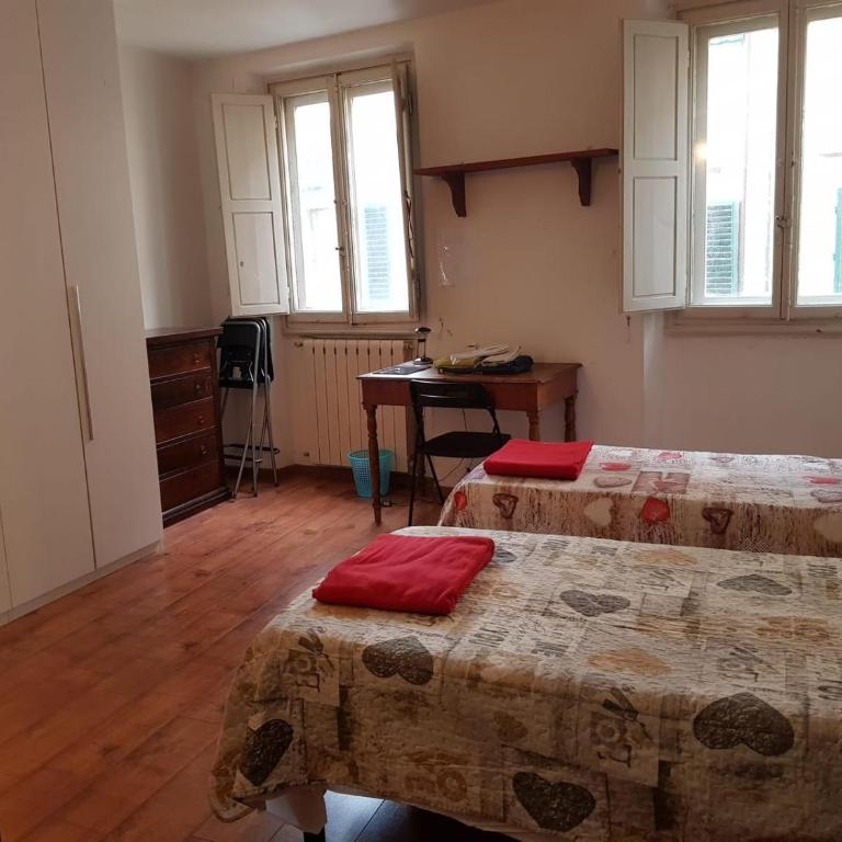 Flat in Borgo Allegri- Santa Croce - Appartamento con 2 Camere da Letto - 2