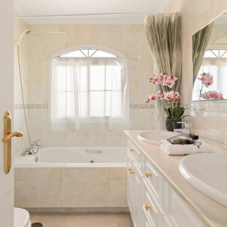 Las Brisas Estepona - 2BR, Pool and Terrace - Apartamento - 14