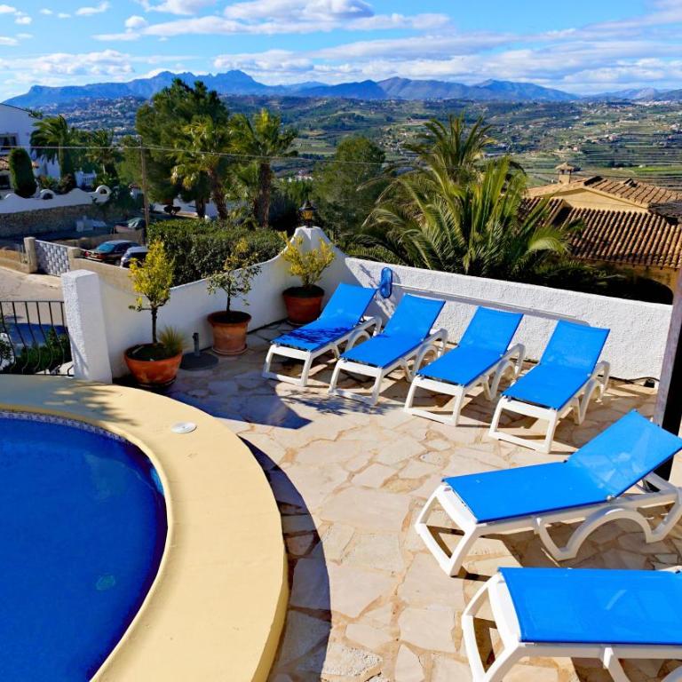 La Madrugada - Luxury Moraira Villa With Sea Views and Private Heated Pool - Three-Bedroom Villa - 6