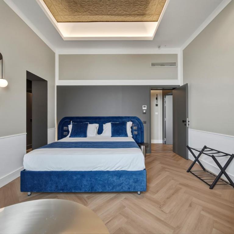 Palazzo Montella - Junior Suite with Sea View and Bathtub - 4