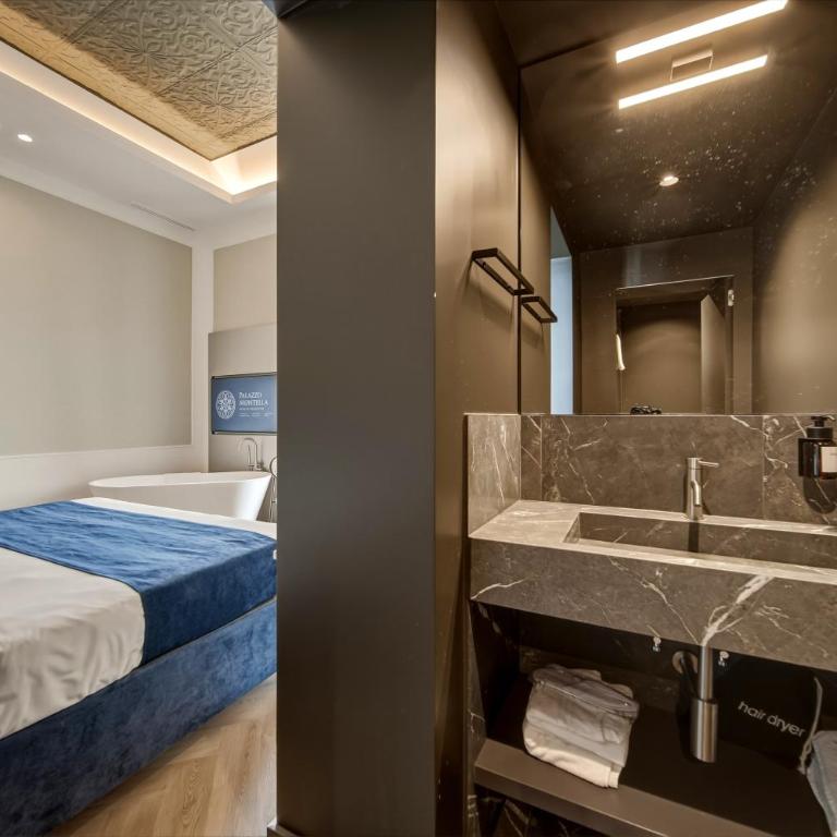 Palazzo Montella - Junior Suite with Sea View and Bathtub - 5