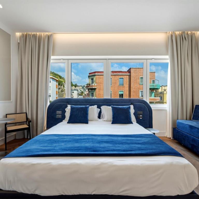 Palazzo Montella - Side sea view Suite with Bathtub - 9