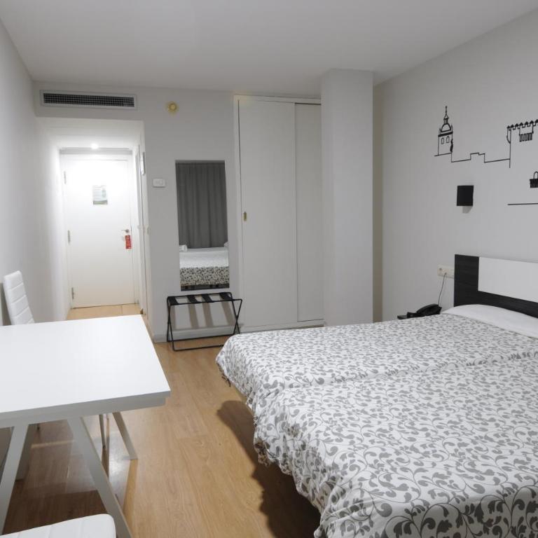AHC Hoteles Cáceres - Habitación Doble - 2 camas - 6