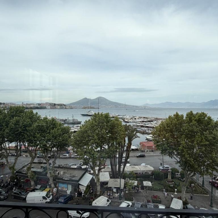 Palazzo Montella - Suite with Seaview and Bathtub - 4