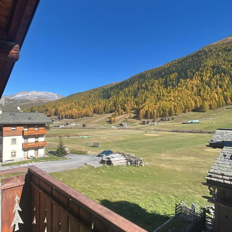 Appartamento Giada - Three-Bedroom Premium Apartment with Balcony - 25
