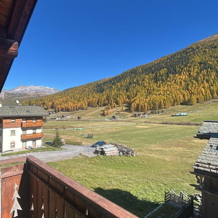 Appartamento Giada - Three-Bedroom Premium Apartment with Balcony - 24