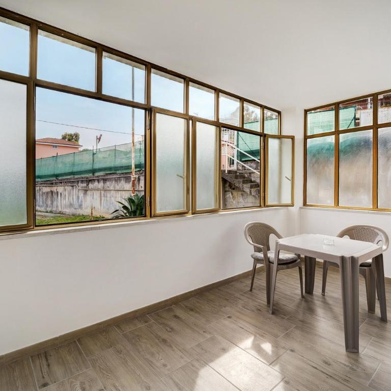 Il Gattino di Porto 3 - veranda - Appartamento con 1 Camera da Letto e Vista Giardino - 13