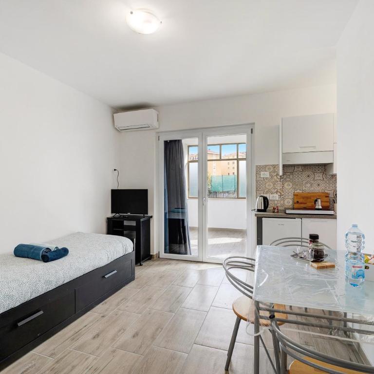 Il Gattino di Porto 3 - veranda - Appartamento con 1 Camera da Letto e Vista Giardino - 3