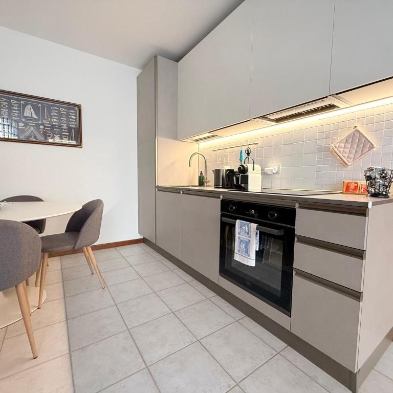 Blue Coral Apartment - City Center - Two-Bedroom Apartment - 10