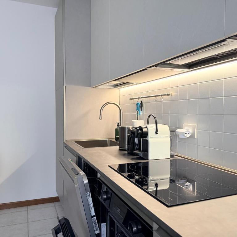 Blue Coral Apartment - City Center - Two-Bedroom Apartment - 11
