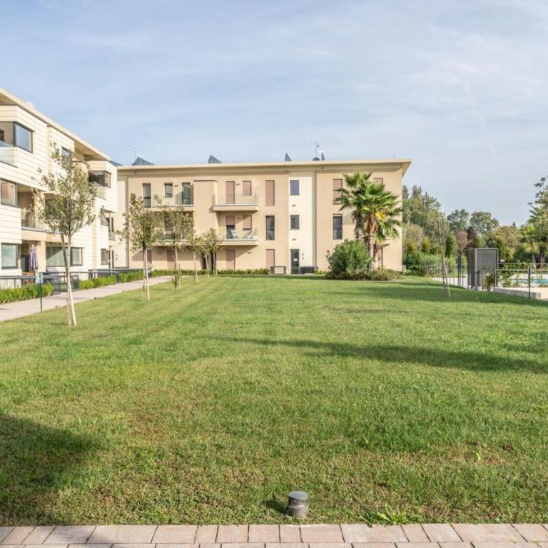 Oasi del Garda a Desenzano - Pool&Garden&Garage - Two-Bedroom Apartment - 60