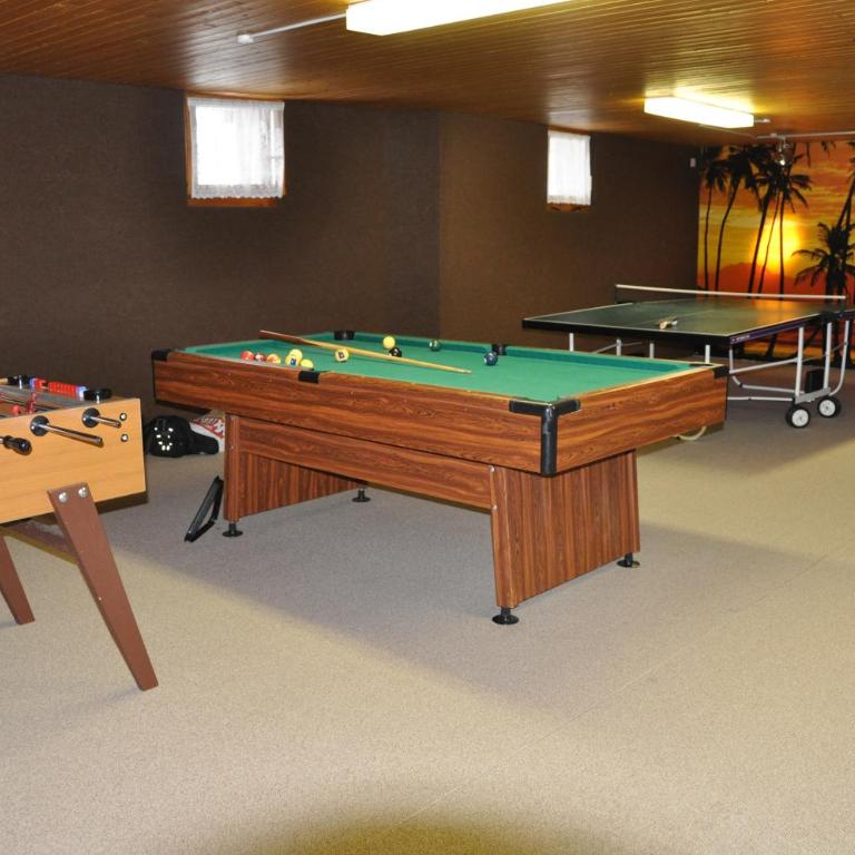 Casa Ansiel - 2.5 Zimmer Ferienwohnung am Sonnenhang von Falera - Apartment mit Blick auf die Berge - 10