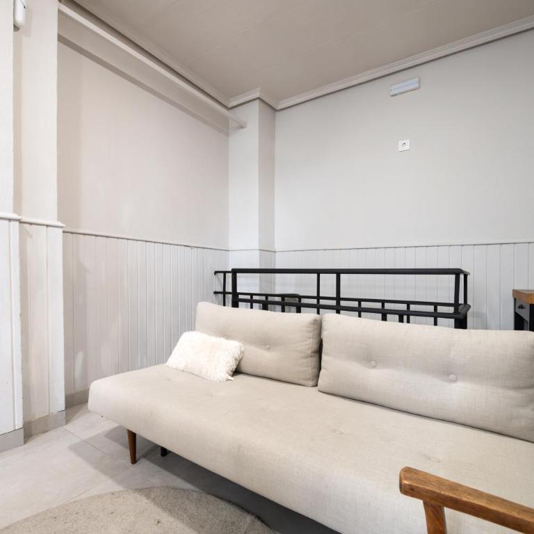 Diseño Único Cama King AC cerca del metro Herrera Oria - Apartamento de 1 dormitorio - 11