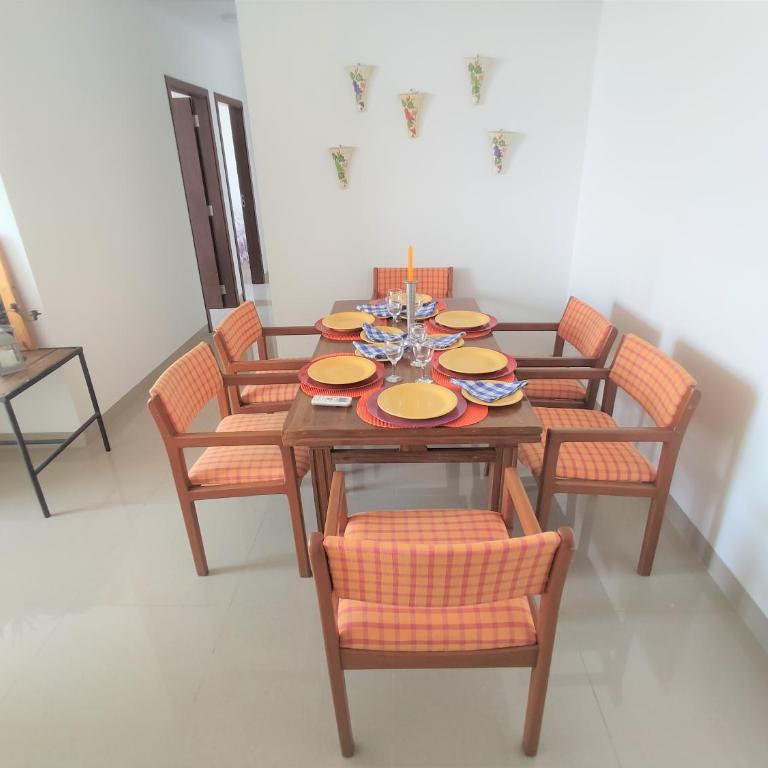 Retiro Urbano Familiar, Comodidad y Estilo - Three-Bedroom Apartment - 1